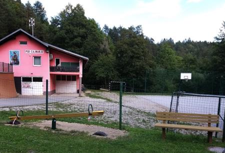 IGRALA CAJNARJE 02 FOTO BOŠTJAN OTONIČAR